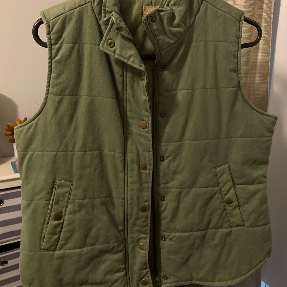 Army green true craft vest women’s large